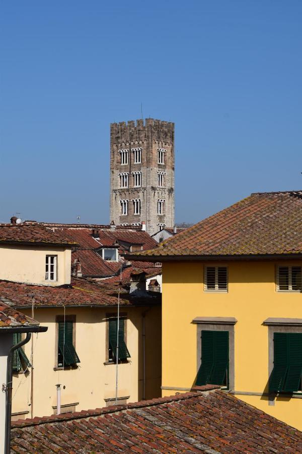 Al Carmine Apartments Towers View With Ac Lucca Kültér fotó