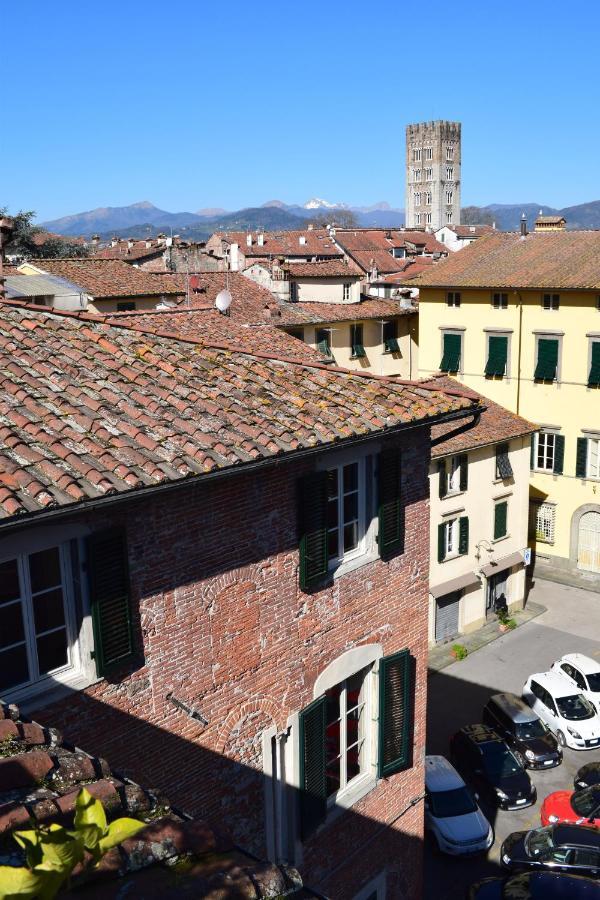 Al Carmine Apartments Towers View With Ac Lucca Kültér fotó